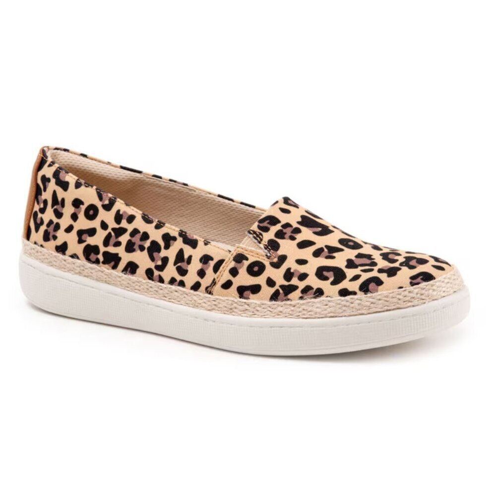 TROTTERS Accent Slip-On Loafer Espadrille 9 Narrow Cushioned Arch Support Tan